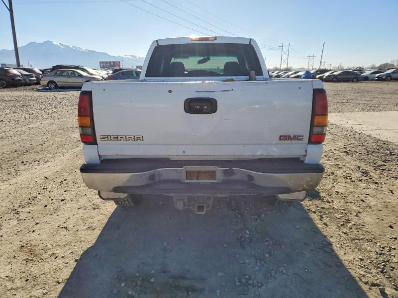 Photo 6 from auction – 2004 GMC SIERRA with VIN 1GTHK23274F256872