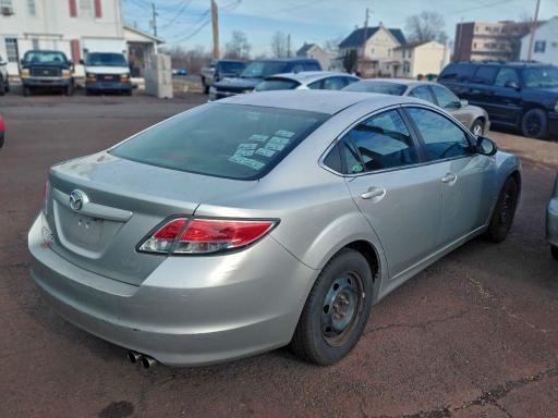 Photo 4 from auction – 2010 MAZDA 6 I with VIN 1YVHZ8BH1A5M02442