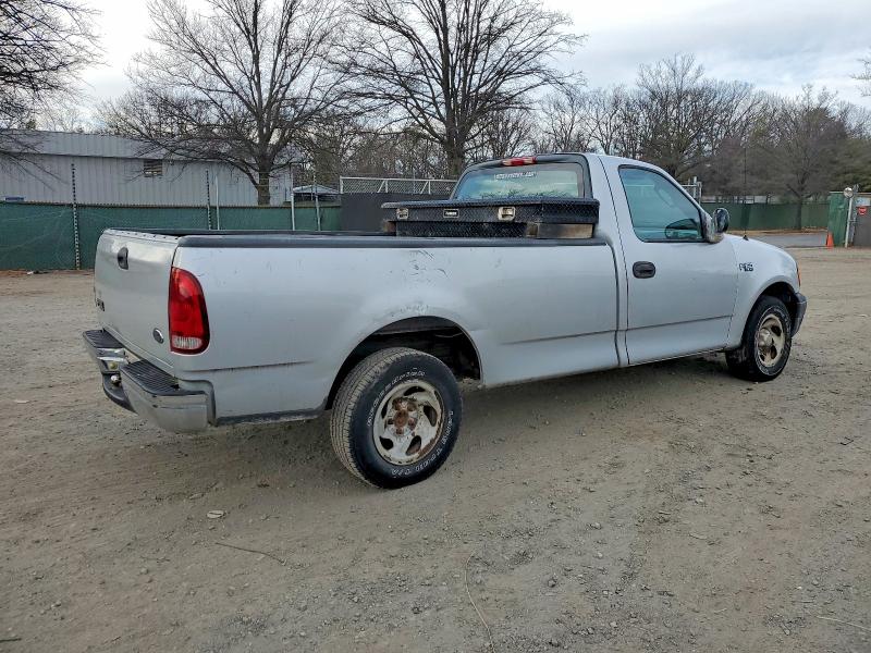 Photo 3 from auction – 2004 FORD F-150 HERI with VIN 2FTRF17264CA80972