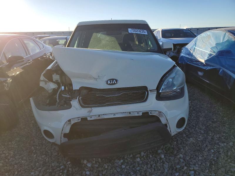 Photo 5 from auction – 2013 KIA SOUL with VIN KNDJT2A58D7489567