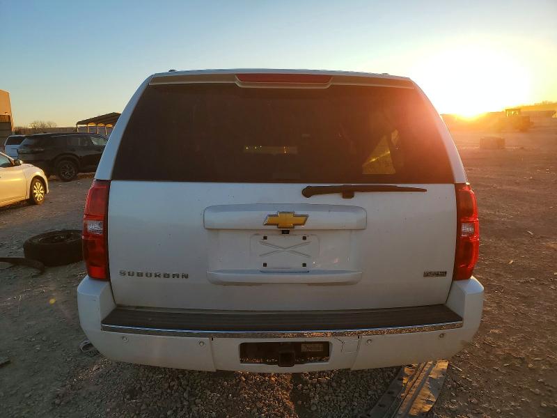 Photo 6 from auction – 2012 CHEVROLET SUBURBAN with VIN 1GNSKKE78CR227769