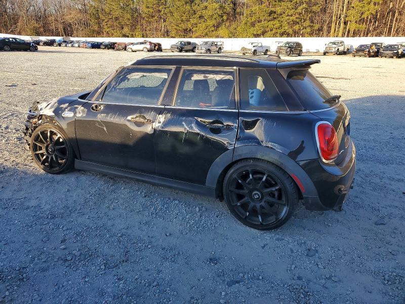 Photo 2 from auction – 2016 MINI COOPER S with VIN WMWXU3C54G2B63146