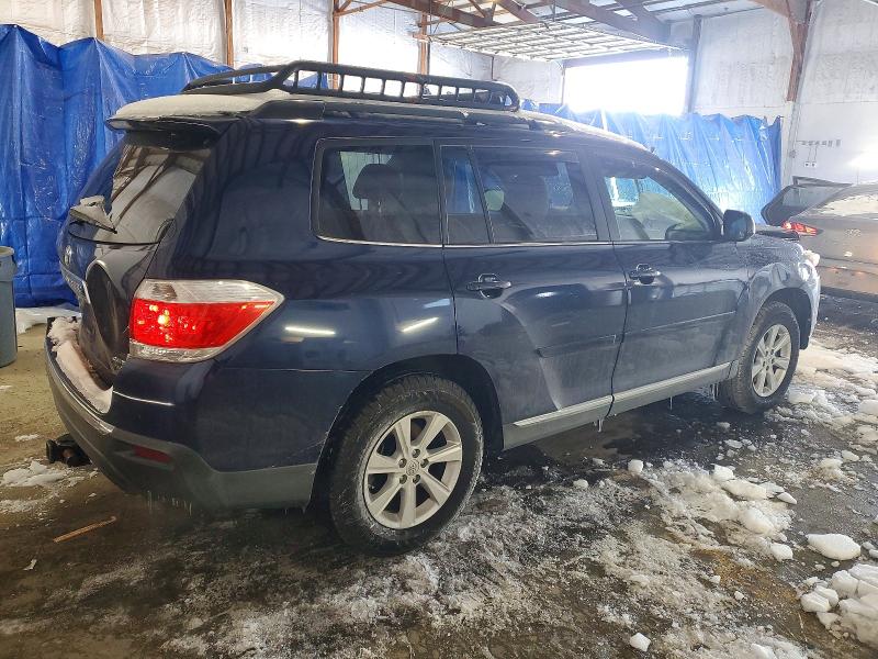 Photo 3 from auction – 2011 TOYOTA HIGHLANDER with VIN 5TDBK3EH5BS048659