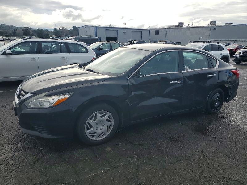 NISSAN ALTIMA 2017 with VIN 1N4AL3AP5HN352150 - Photo from auction