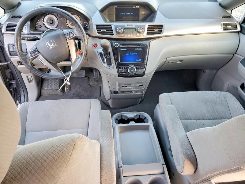 Photo 8 from auction – 2017 HONDA ODYSSEY with VIN 5FNRL5H39HB009786