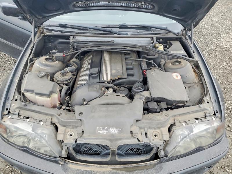 Photo 11 from auction – 2004 BMW 325 with VIN WBAET37424NJ45103