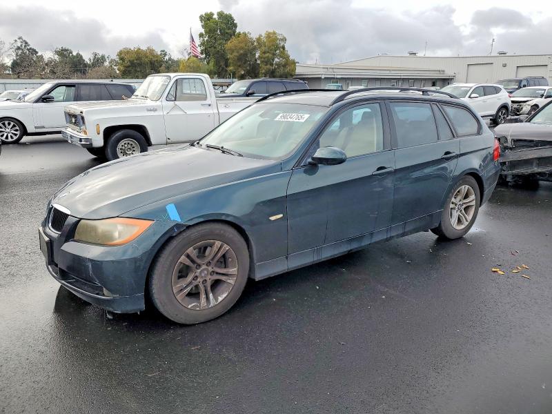 BMW 328 IT 2008 with VIN WBAVS13588FX17071 - Photo from auction