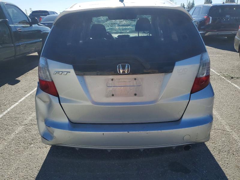 Photo 6 from auction – 2013 HONDA FIT with VIN JHMGE8H50DC002588