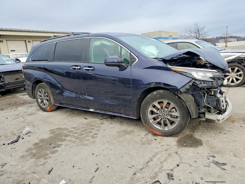 Photo 4 from auction – 2023 TOYOTA SIENNA XLE with VIN 5TDYSKFC3PS074594