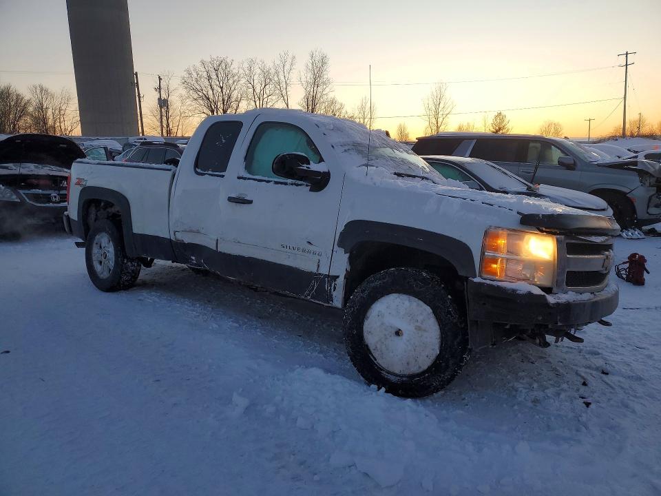 Photo 4 from auction – 2011 CHEVROLET SILVERADO with VIN 1GCRKSE37BZ177756