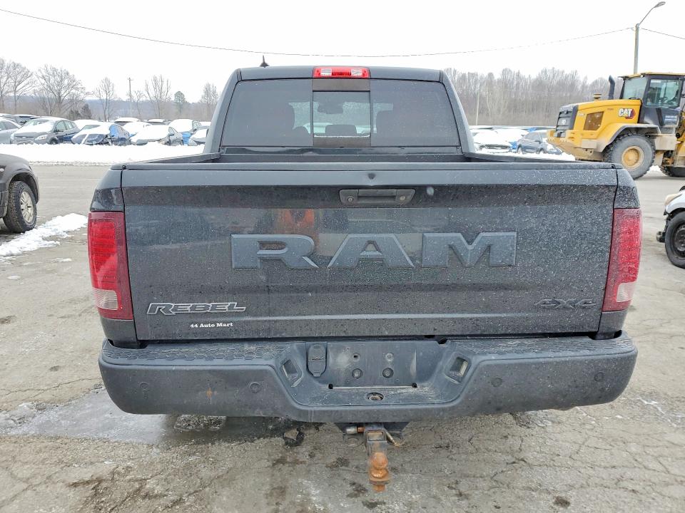 Photo 6 from auction – 2015 RAM 1500 with VIN 1C6RR7YG4FS756829