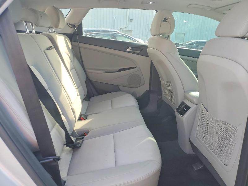 Photo 11 from auction – 2018 HYUNDAI TUCSON with VIN KM8J33A25JU809545