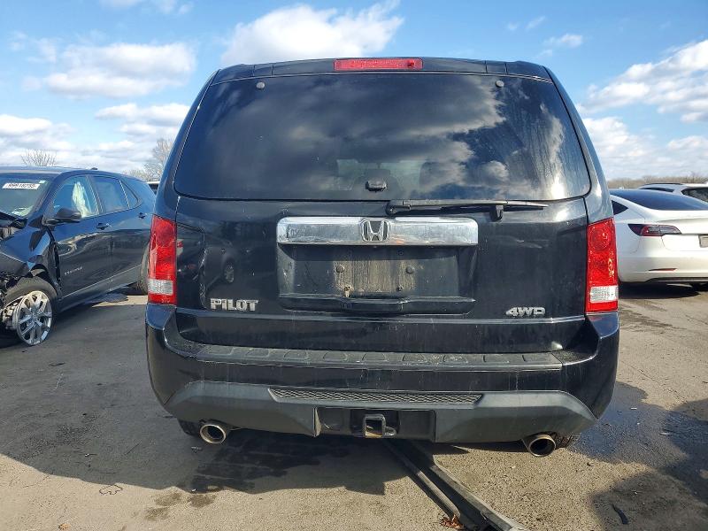 Photo 6 from auction – 2015 HONDA PILOT EX with VIN 5FNYF4H41FB062405