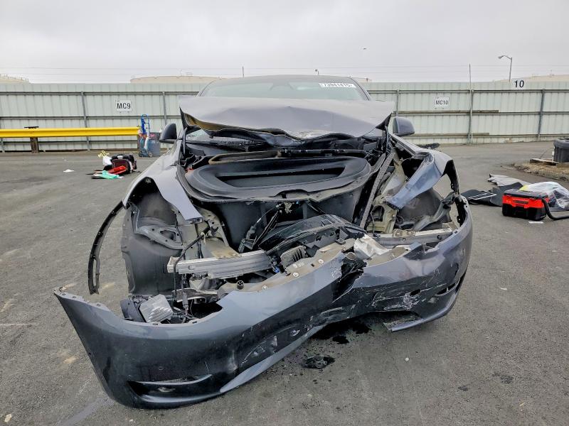 Photo 5 from auction – 2020 TESLA MODEL Y with VIN 5YJYGDEE6LF018924