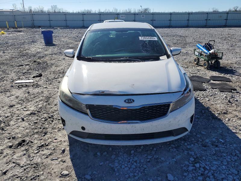 Photo 5 from auction – 2018 KIA FORTE LX with VIN 3KPFK4A79JE168574