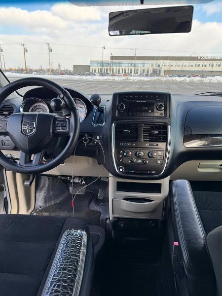 Photo 9 from auction – 2012 DODGE GRAND CARA with VIN 2C4RDGCG1CR104438