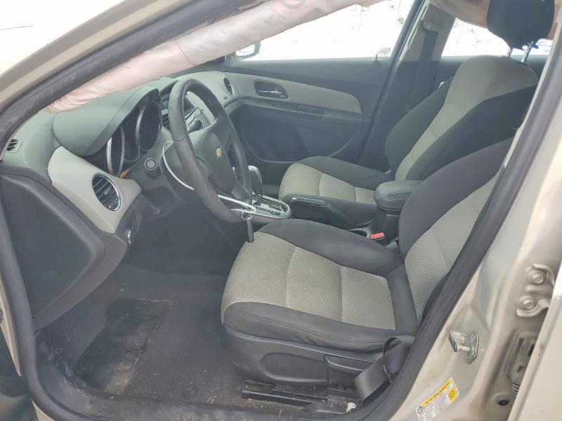 Photo 7 from auction – 2012 CHEVROLET CRUZE with VIN 1G1PC5SH6C7241166