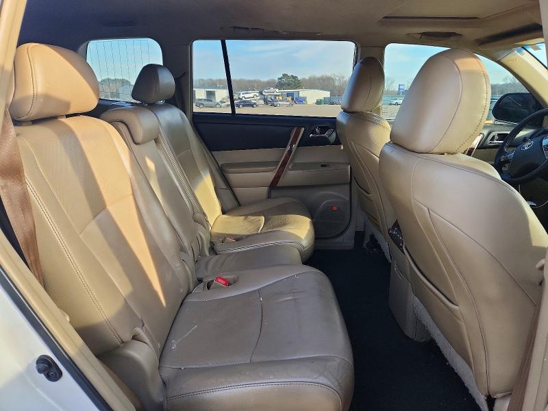 Photo 11 from auction – 2013 TOYOTA HIGHLANDER with VIN 5TDYK3EH7DS123777