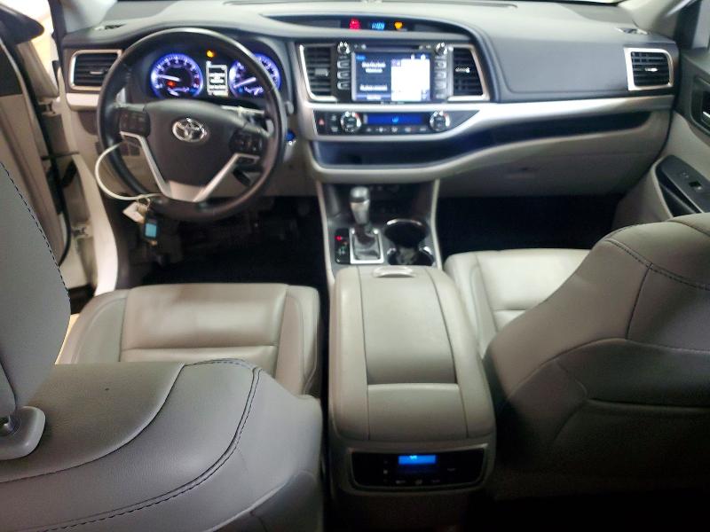 Photo 8 from auction – 2019 TOYOTA HIGHLANDER with VIN 5TDJZRFH4KS991568
