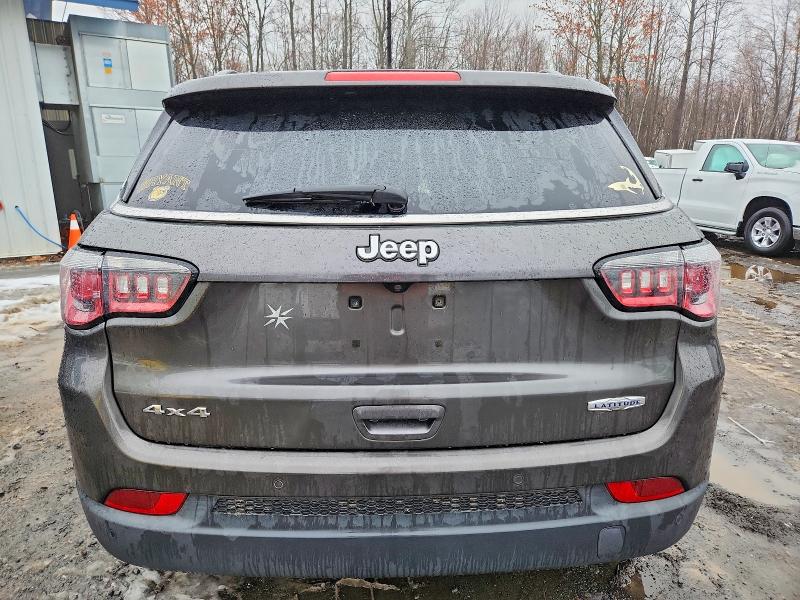Photo 6 from auction – 2018 JEEP COMPASS with VIN 3C4NJDBB3JT138998