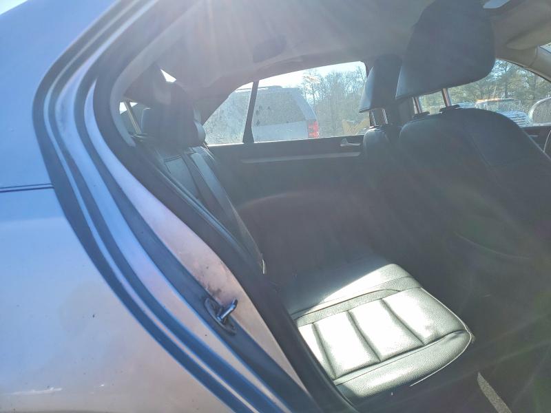 Photo 10 from auction – 2010 VOLKSWAGEN JETTA SE with VIN 3VWRZ7AJ4AM157491