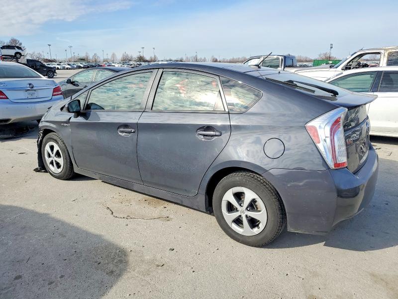 Photo 2 from auction – 2015 TOYOTA PRIUS with VIN JTDKN3DU1F0441377