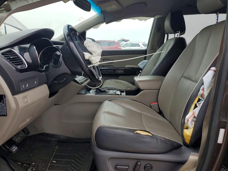 Photo 7 from auction – 2016 KIA SEDONA with VIN KNDMC5C13G6153828