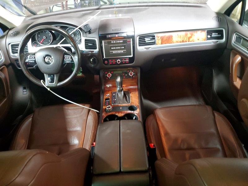 Photo 8 from auction – 2011 VOLKSWAGEN TOUAREG V6 with VIN WVGFF9BP7BD006005