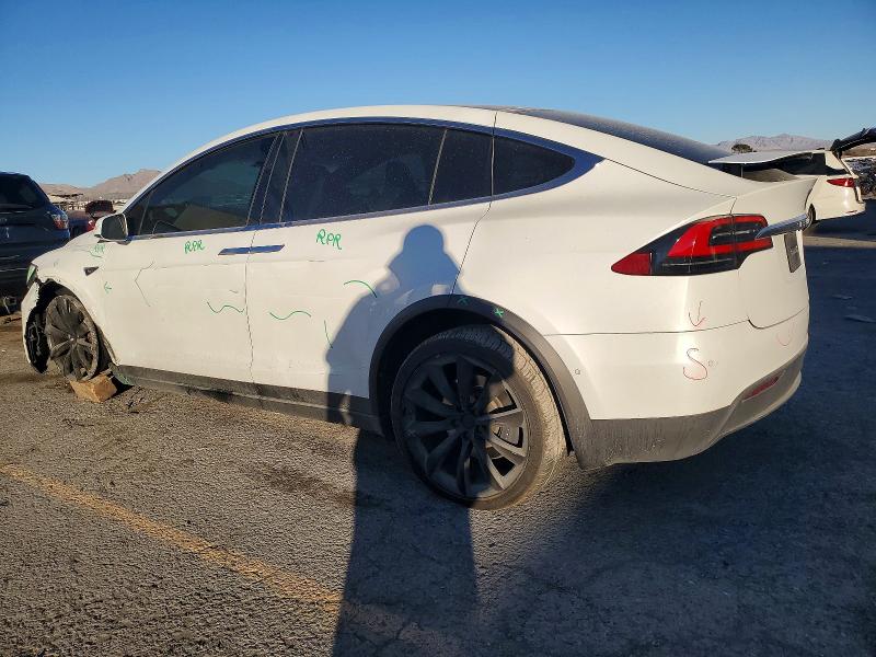Photo 2 from auction – 2019 TESLA MODEL X with VIN 5YJXCBE28KF206960
