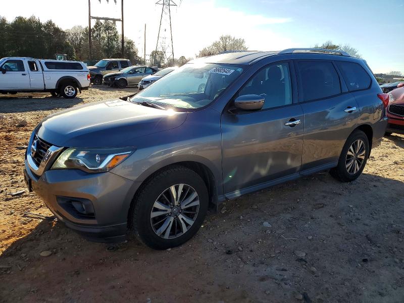 NISSAN PATHFINDER 2017 with VIN 5N1DR2MM4HC687912 - Photo from auction