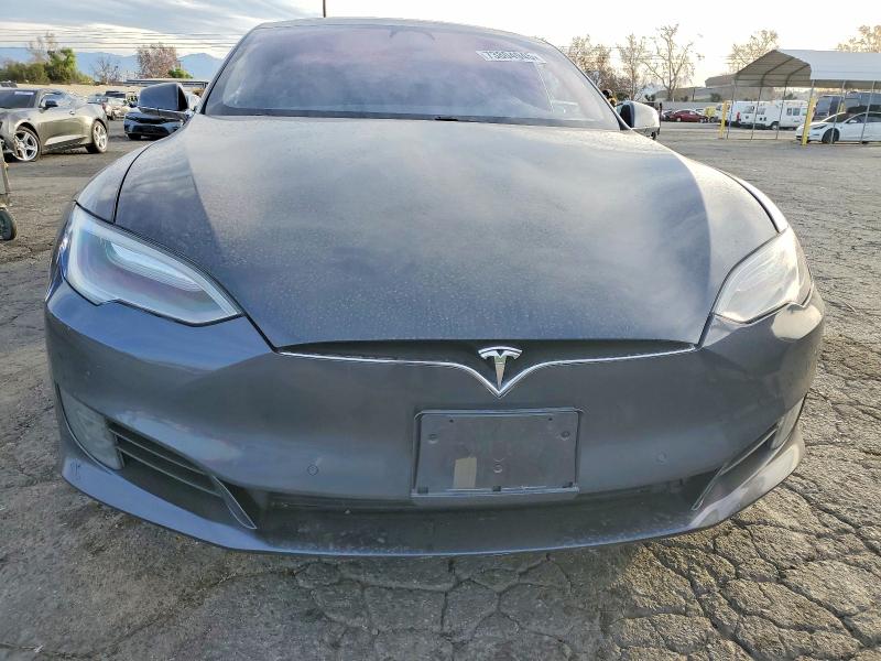 Photo 5 from auction – 2017 TESLA MODEL S with VIN 5YJSA1E19HF203205