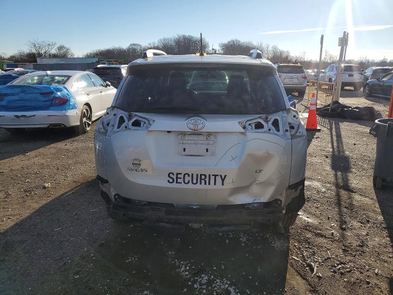 Photo 6 from auction – 2015 TOYOTA RAV4 LE with VIN 2T3ZFREV5FW197833