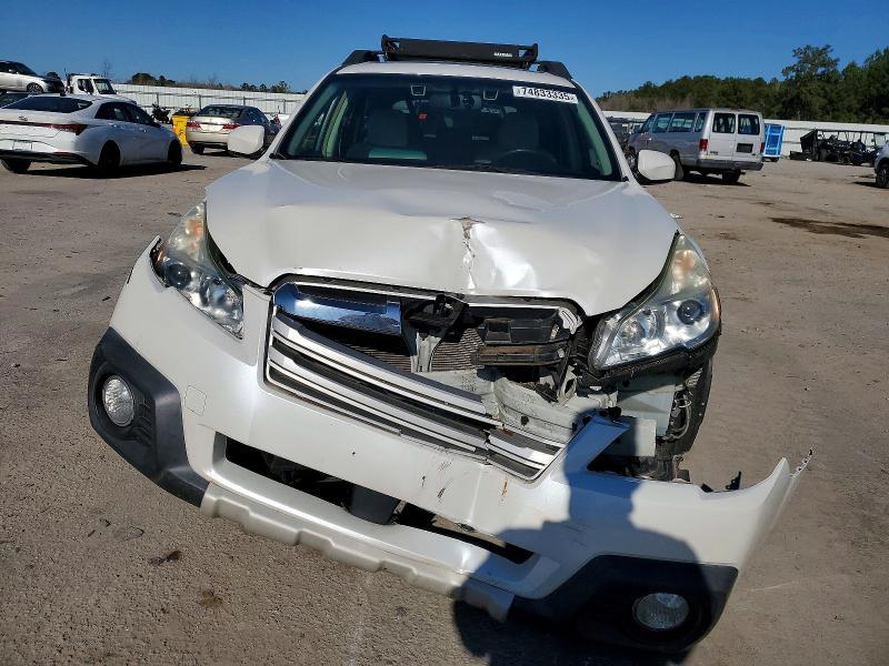 Photo 5 from auction – 2014 SUBARU OUTBACK with VIN 4S4BRCNC4E3213134