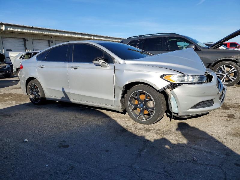 Photo 4 from auction – 2016 FORD FUSION SE with VIN 3FA6P0H71GR389755