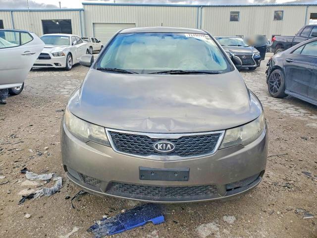 Photo 5 from auction – 2011 KIA FORTE EX with VIN KNAFU4A26B5456075
