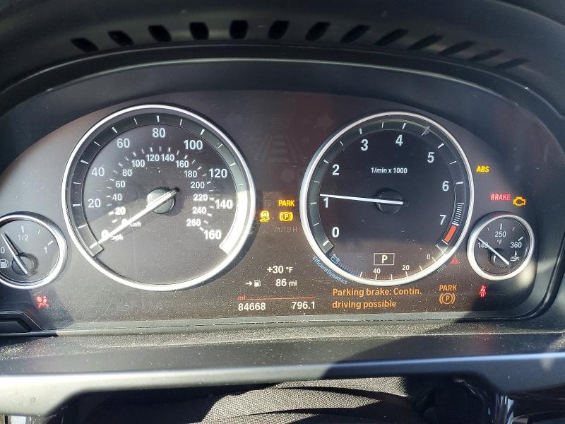 Photo 9 from auction – 2018 BMW X5 SDRIVE3 with VIN 5UXKR2C54J0Z19887