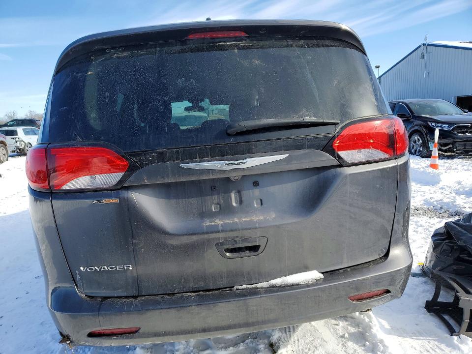 Photo 6 from auction – 2022 CHRYSLER VOYAGER with VIN 2C4RC1CG1NR104684