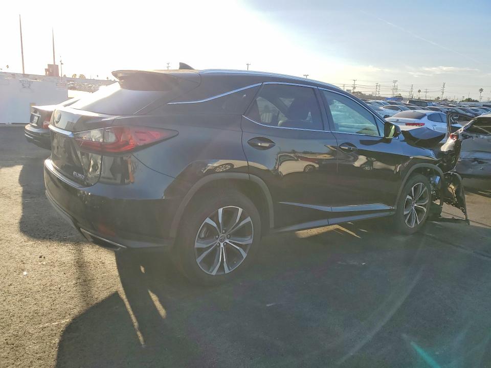Photo 3 from auction – 2022 LEXUS RX 350 with VIN 2T2HZMAA2NC252266