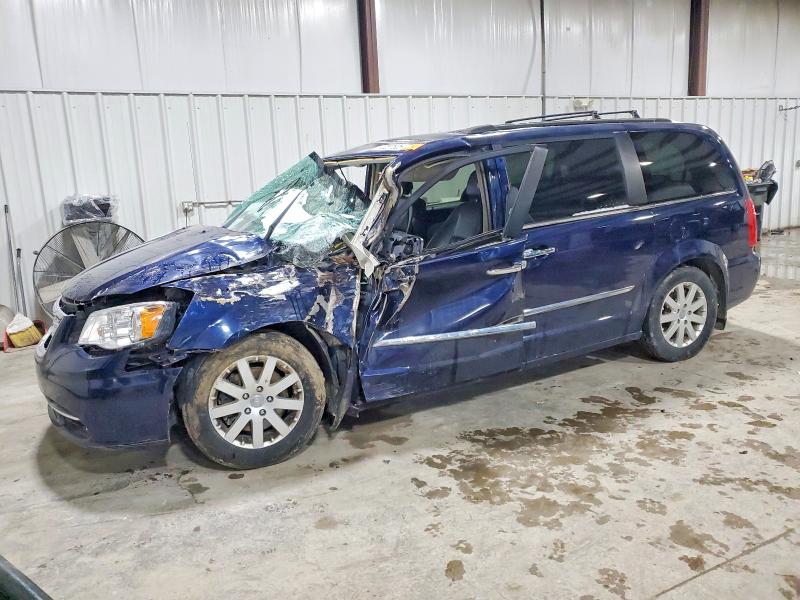 CHRYSLER TOWN & COU 2016 with VIN 2C4RC1BG9GR104999 - Photo from auction