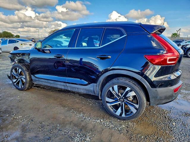 Photo 2 from auction – 2025 VOLVO XC40 PLUS with VIN YV4L12UE4S2505278