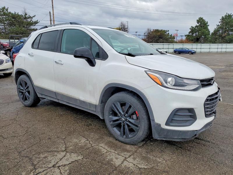 Foto 4 de la subasta – 2018 CHEVROLET TRAX con VIN 3GNCJLSB8JL406145