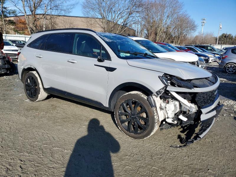 Photo 4 from auction – 2023 KIA SORENTO SX with VIN 5XYRKDLF3PG186727