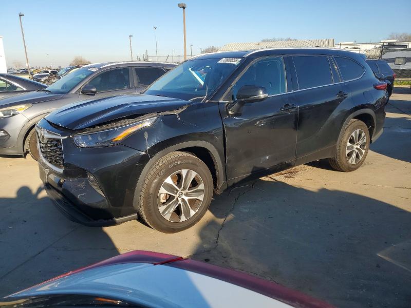 Photo 1 from auction – 2022 TOYOTA HIGHLANDER with VIN 5TDGZRAH6NS546870