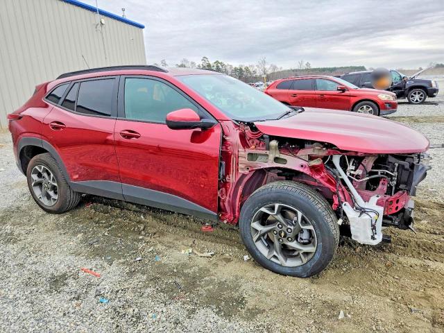 Photo 4 from auction – 2025 CHEVROLET TRAX 1LT with VIN KL77LHEPXSC203356