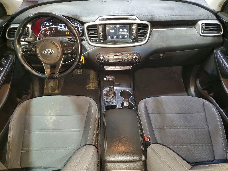 Photo 8 from auction – 2017 KIA SORENTO LX with VIN 5XYPGDA35HG282264