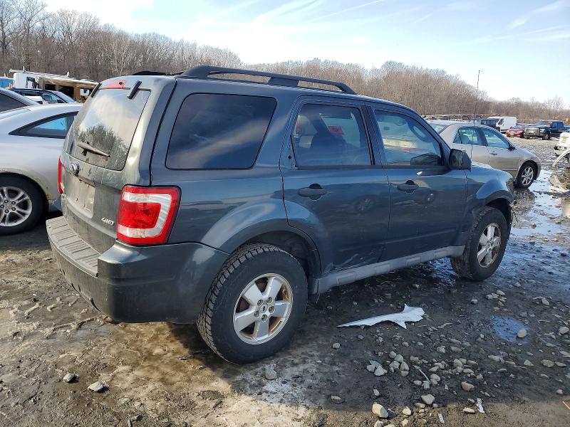 Photo 3 from auction – 2009 FORD ESCAPE XLT with VIN 1FMCU93GX9KA36516