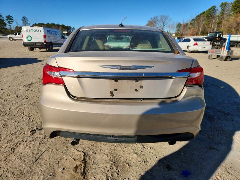 Photo 6 from auction – 2013 CHRYSLER 200 with VIN 1C3CCBCG5DN754758