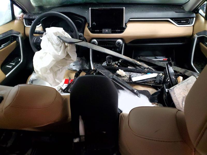 Photo 8 from auction – 2025 TOYOTA RAV4 XLE P with VIN 2T3A1RFV9SW585183