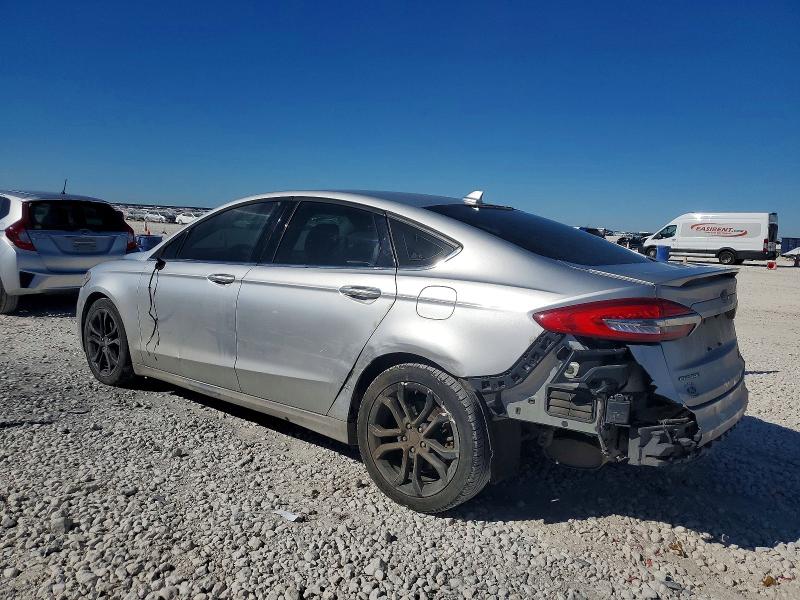 Photo 2 from auction – 2019 FORD FUSION SE with VIN 3FA6P0HD5KR250677