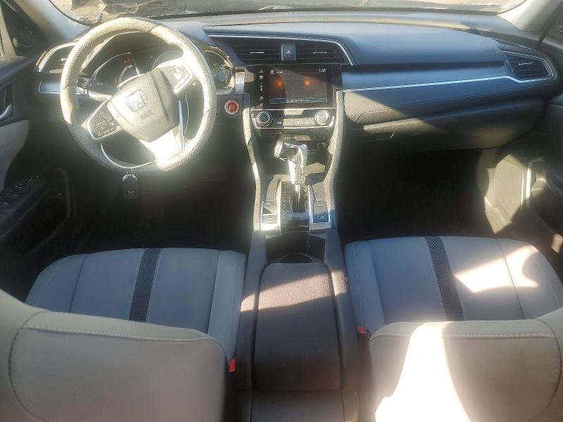 Photo 8 from auction – 2017 HONDA CIVIC EX with VIN 2HGFC2F77HH560480